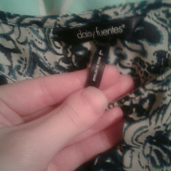 Ladies top - Picture 1 of 3